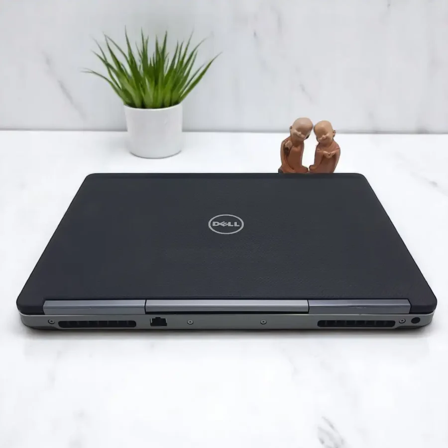 Dell Precision 7520 / i7-6820HQ / RAM 16Gb / CARD Quadro M1200 / SSD 256Gb / 15.6inch FHD 4 z5681063614147 0125fbea6cff9240f1a08c817a6f63a6 Photoroom