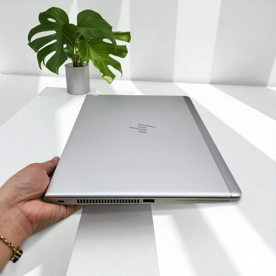 HP Elitebook 830 G6 / i5-8365U / RAM 8GB / SSD 256GB / 13.3inch FHD 5 20241127 093832 Photoroom
