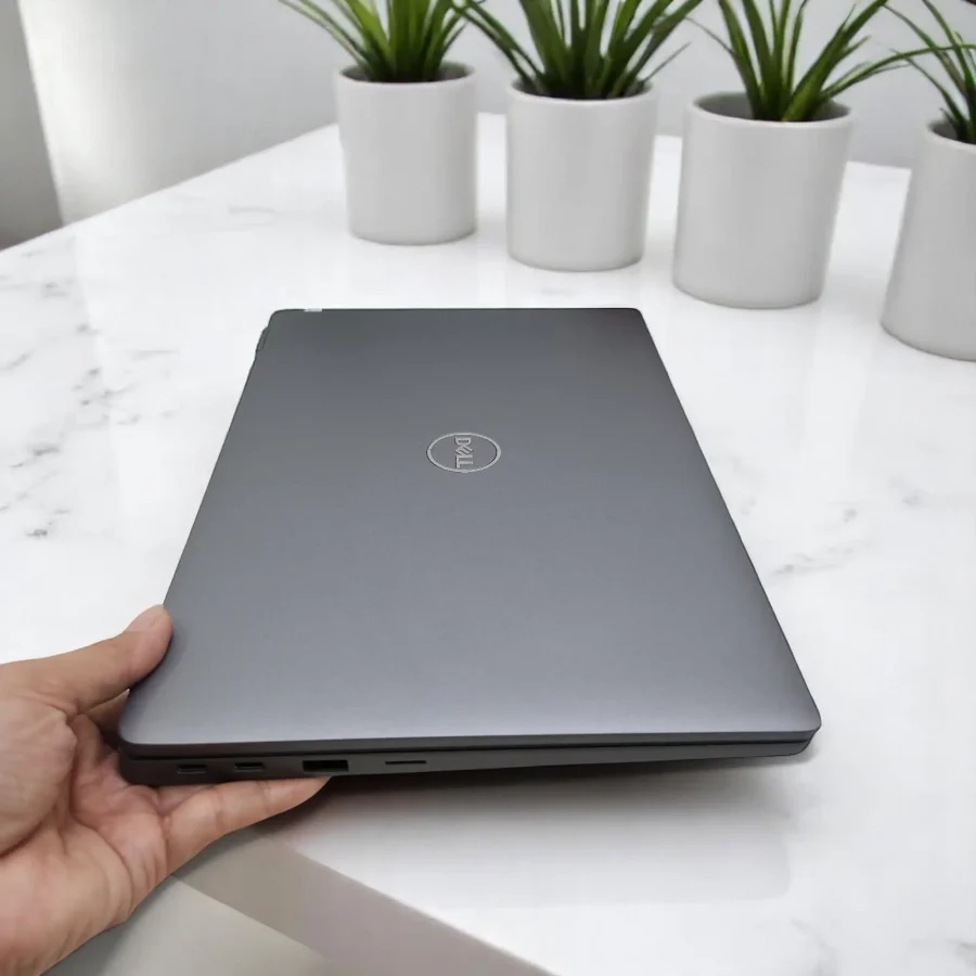 Dell Latitude 5310 / i5-10310U / RAM 8GB / SSD 256GB / 13.3inch FHD 6 20250326 165925 Photoroom