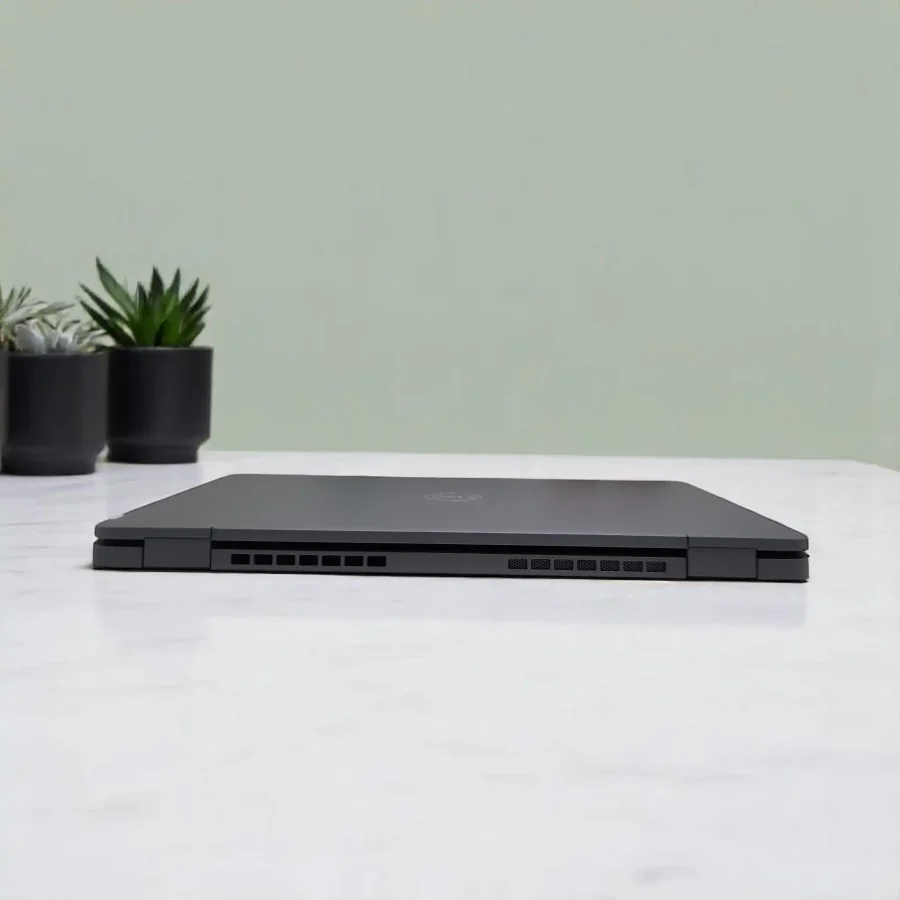 Dell Latitude 5310 / i5-10310U / RAM 8GB / SSD 256GB / 13.3inch FHD 8 20250326 170034 Photoroom