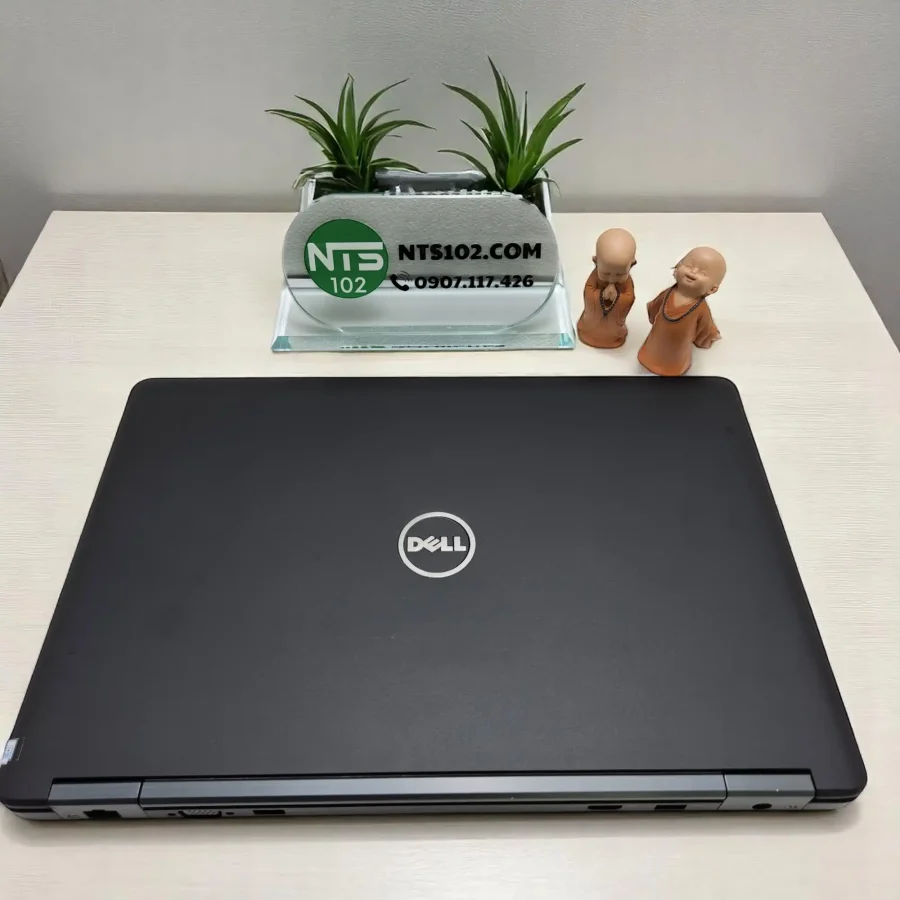 Dell Latitude 5580 / CPU i7-7820HQ / RAM 8Gb / VGA NVIDIA 940MX / SSD 256Gb / 15.6INCH FHD 1 451311397 122096016272380588 8722568278319799498 n Photoroom