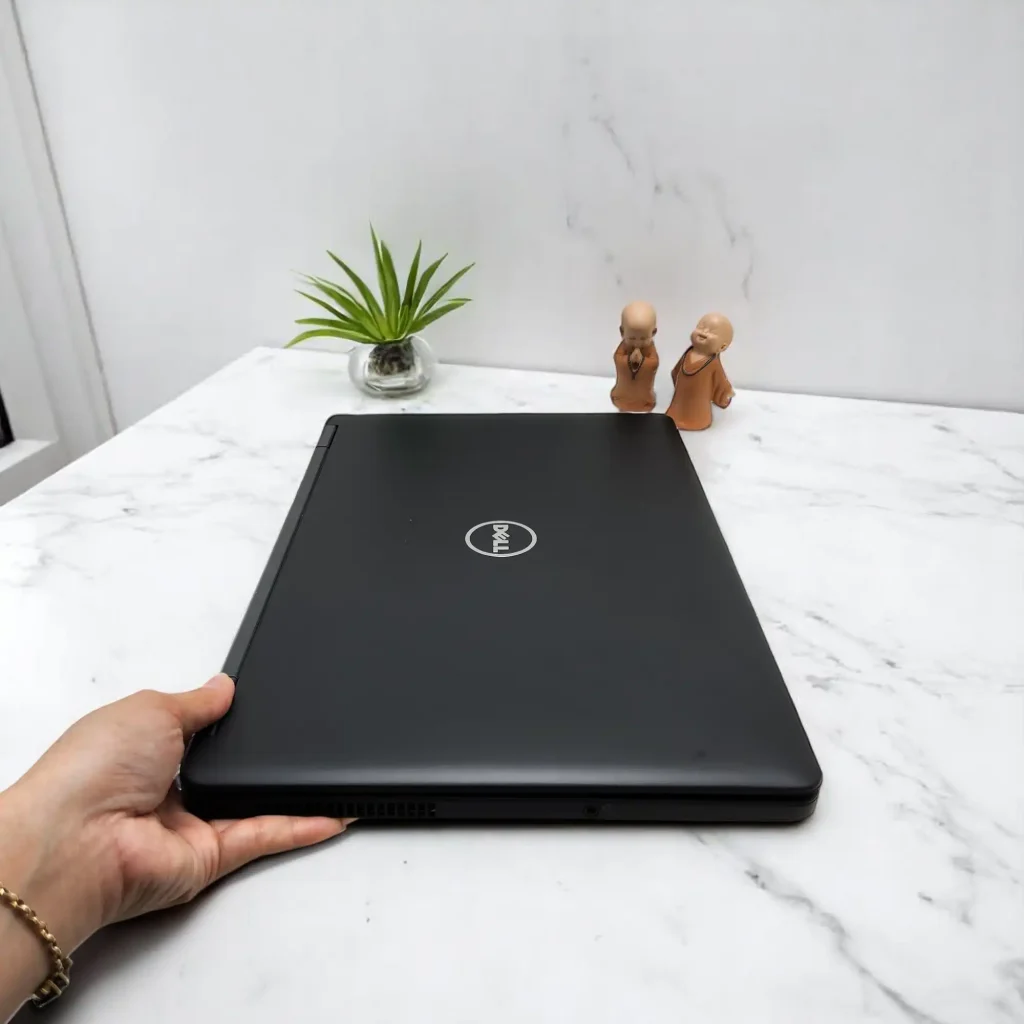 Dell Latitude 5550