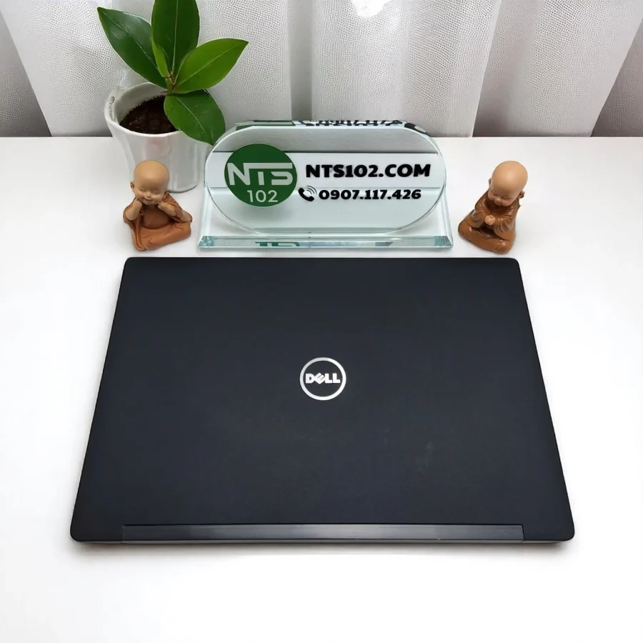 Dell Latitude 7270 / i7-6600U / RAM 8Gb / SSD 256Gb / 12.5inch HD 1 z5878753515333 d14655cff2d246154874fb3782221559 Photoroom