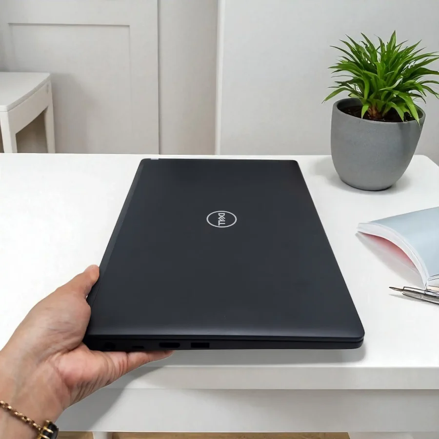 z6041508849452 f1fbac2cedd8ee7c0dc2dd9a154d2fd2 Photoroom