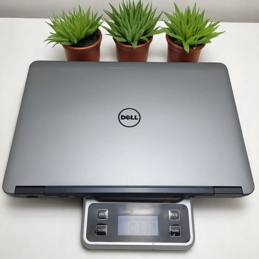 Dell Latitude E7240 / i7-4600U / RAM 8Gb / SSD 256Gb / 12.5inch HD 2 20240815 101241 Photoroom