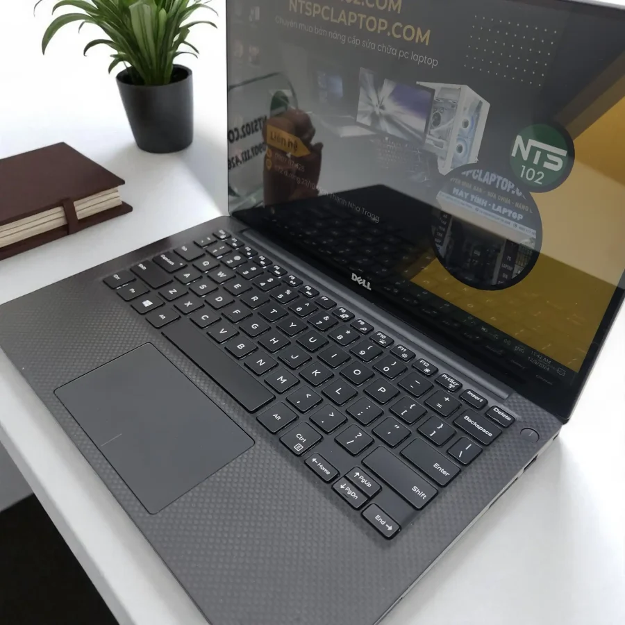 Dell XPS 13 9350 / i7-6560U / RAM 8Gb / SSD 256Gb / 13.3inch 2K Cảm Ứng 2 20241208 114247 Photoroom