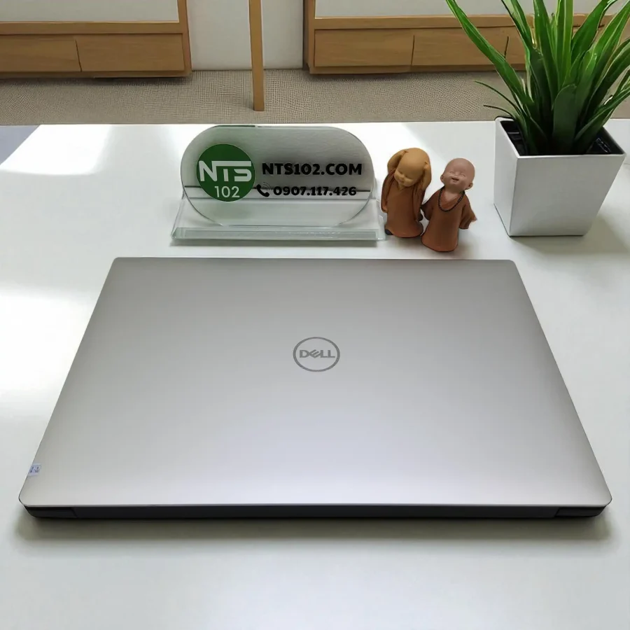 Dell Precision 5530 / i9-8950HK / RAM 16GB / VGA Quadro P2000 4G / SSD 512GB / 15.6inch 4K cảm ứng 6 20250124 193448 Photoroom
