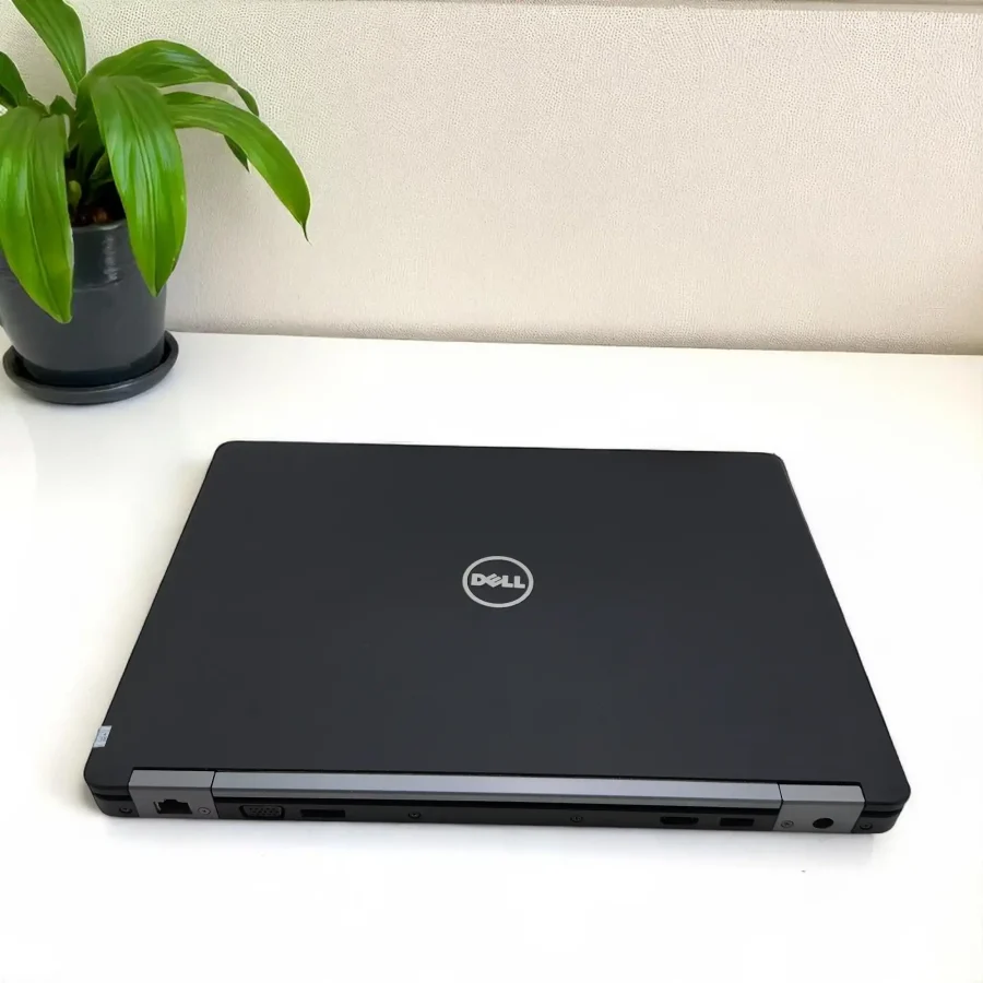 Dell Latitude 5470 / i5-6300U / RAM 8Gb / SSD 256Gb / 14inch FHD 4 20250405 103358 Photoroom