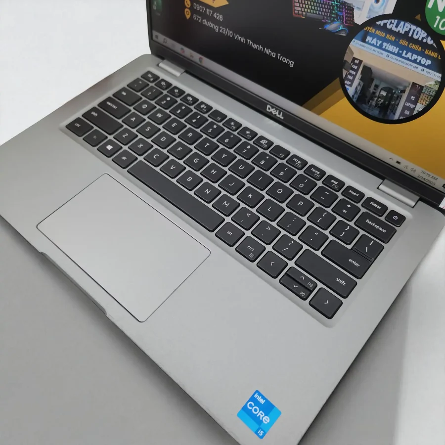 Dell Latitude 5420 / i7-1165G7 / RAM 16GB / SSD 256GB / 14inch FHD 2 20250314 101912 Photoroom