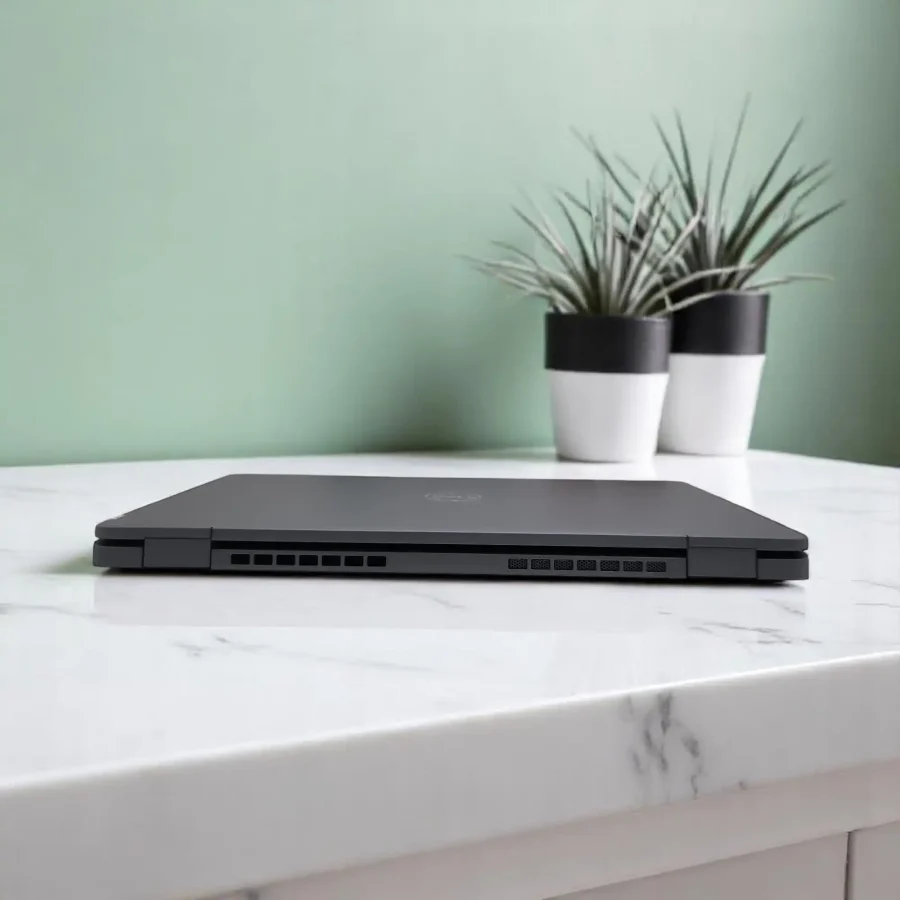 Dell Latitude 5320 / i7-1185G7 / RAM 16GB / SSD 500GB / 13.3inch FHD 6 20250326 170034 Photoroom
