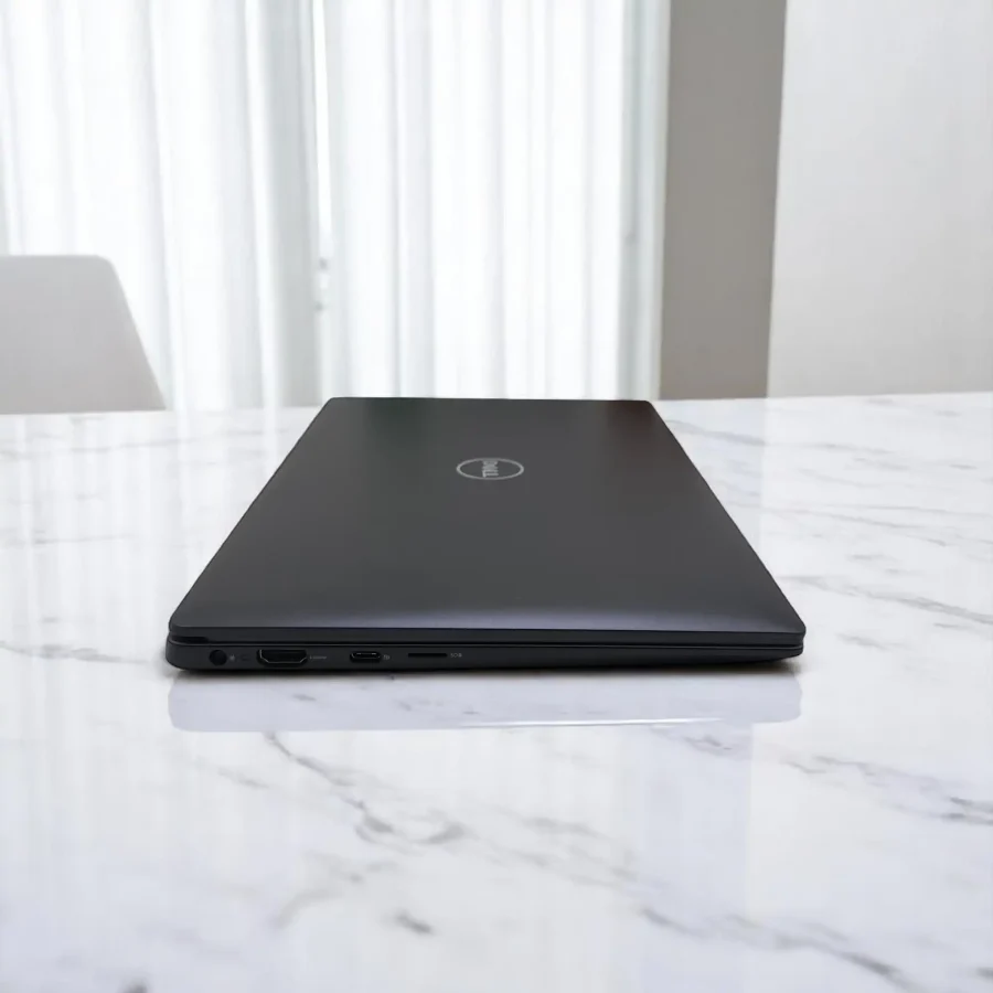 Dell Latitude 3301 / i5-8365U / RAM 16GB / SSD 256GB / 13.3inch FHD 6 20250326 171512 Photoroom