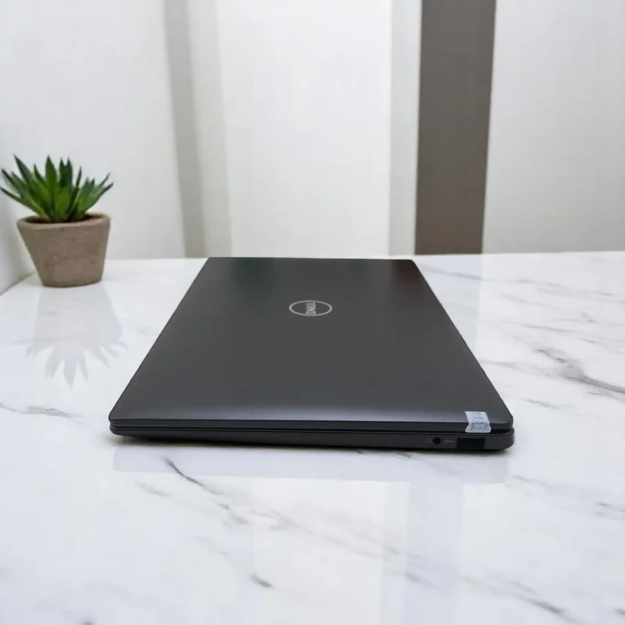 Dell Latitude 3301 / i5-8365U / RAM 16GB / SSD 256GB / 13.3inch FHD 7 20250326 171537 Photoroom