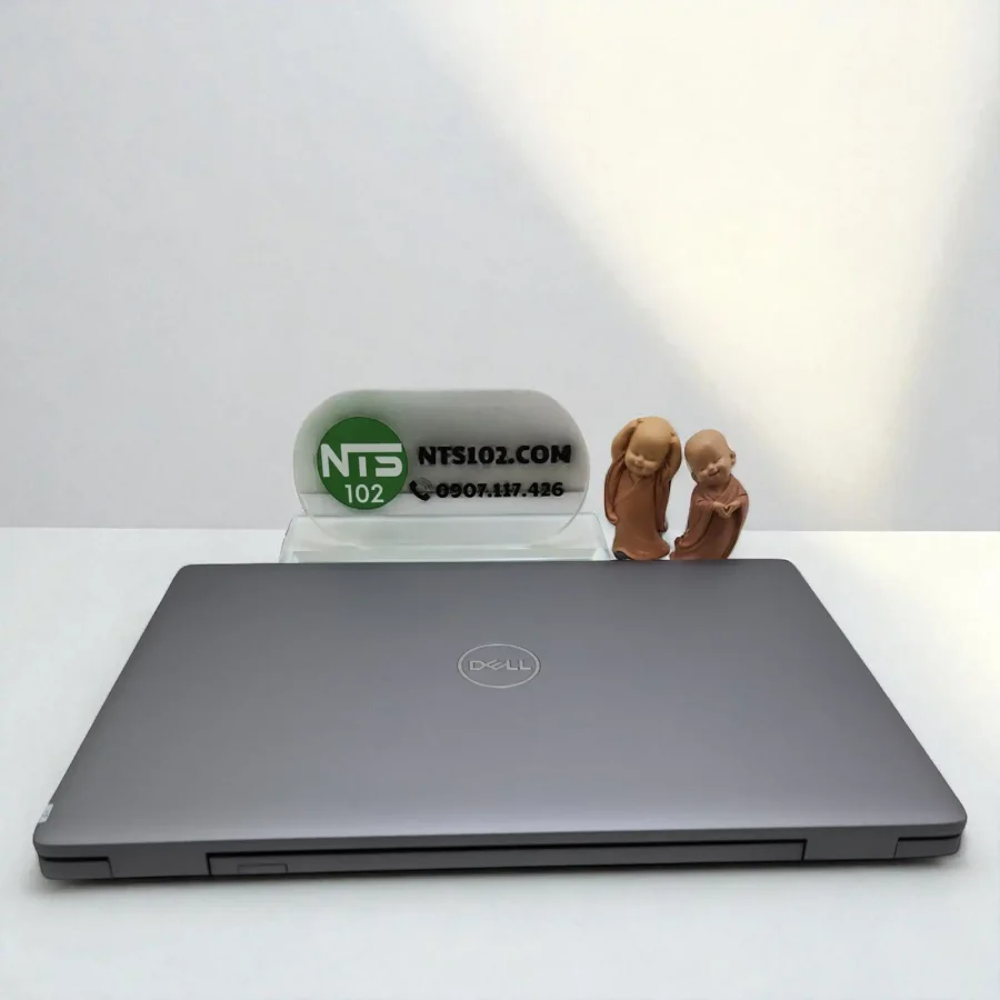 Dell Latitude 5510 / i7-10610U / RAM 16GB / SSD 256GB / 15.6inch FHD 3 20250405 094015 Photoroom