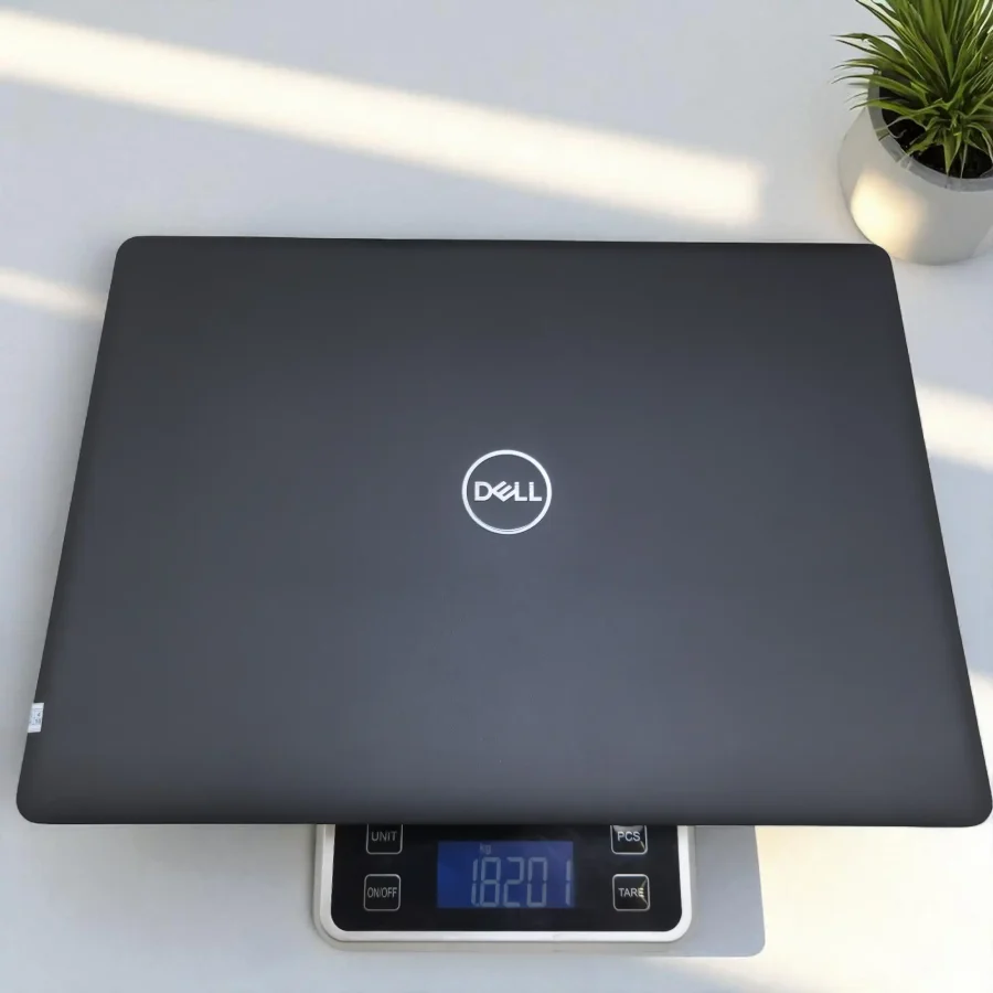 Dell Latitude 3490 / i7-8550U / RAM 16Gb / VGA AMD R7 M460 / SSD 256Gb / 14inch FHD 5 20250829 100057 Photoroom