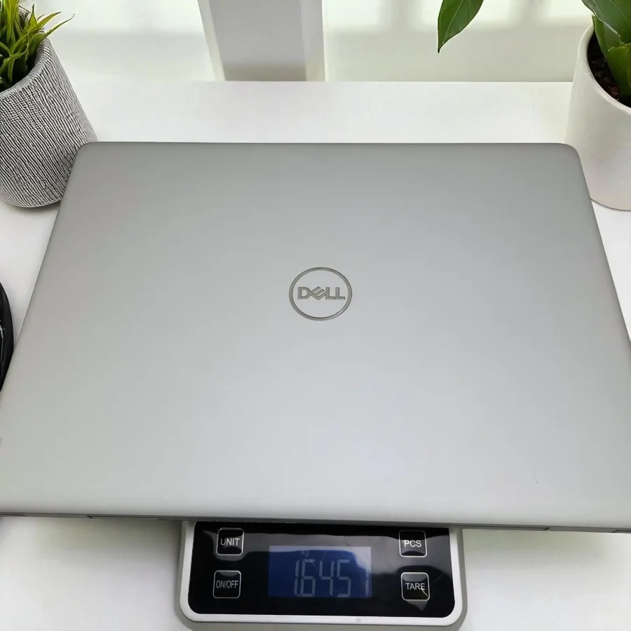 Dell Vostro 3400 / i5-1135G7 / RAM 16Gb / SSD 256Gb / 14inch FullHD 8 20250511 103722 Photoroom Photoroom