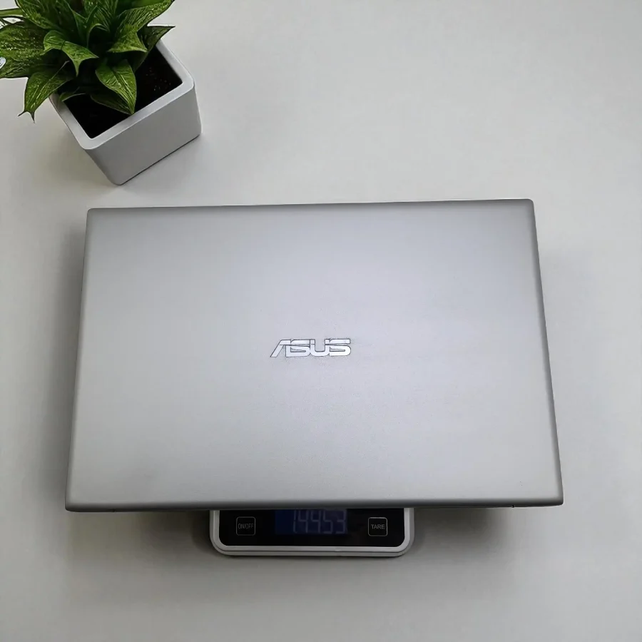 Asus Vivobook X412FA / i5-8265U / RAM 8GB / SSD 256GB / 14inch FHD 8 20250919 093218 Photoroom