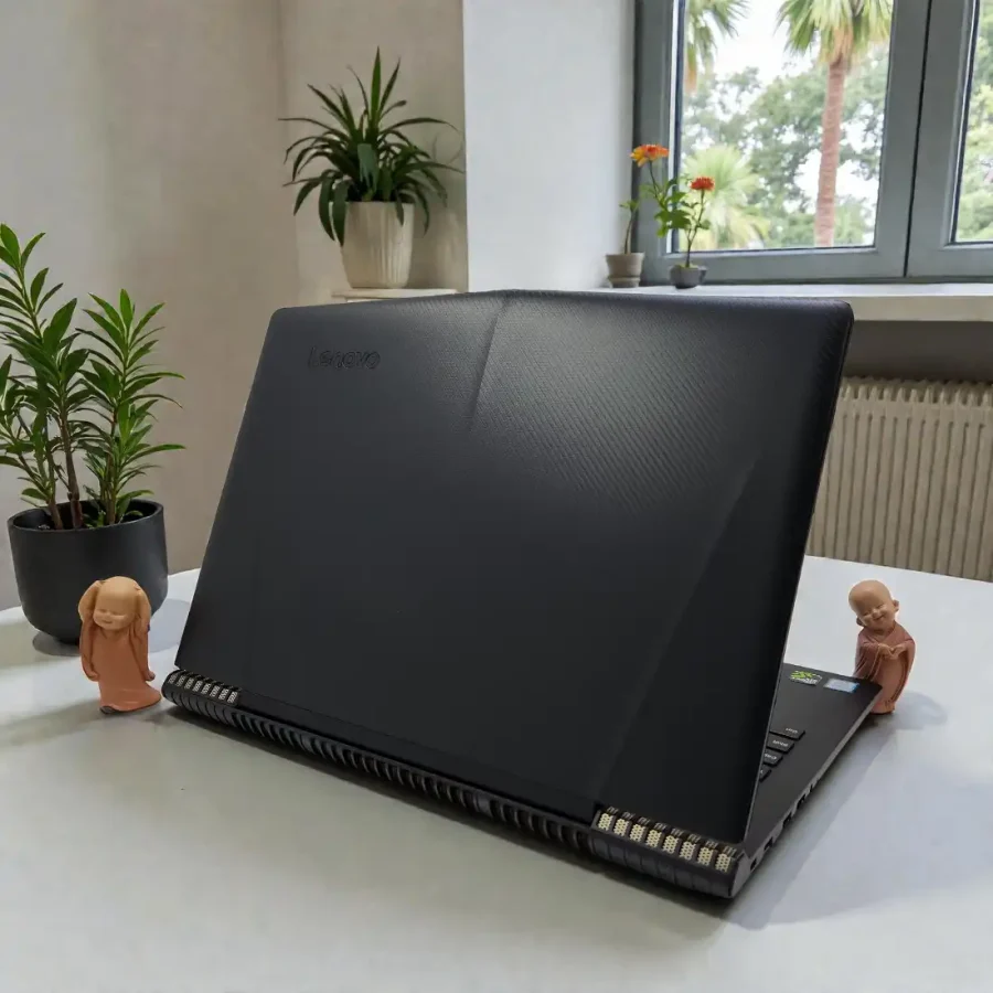 Lenovo Legion Y520 / i7-7700HQ / RAM 16Gb / VGA GTX 1050 4G / SSD 128Gb +HDD 1TB / 15.6inch FullHD