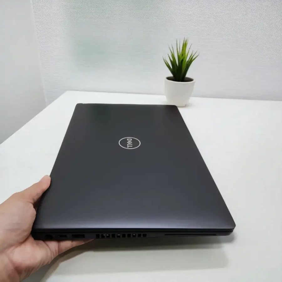 Dell Latitude 5401 / i7-9750H / RAM 16GB / VGA NVIDIA MX150 / SSD 256GB / 14inch FullHD 5 20250416 100505 Photoroom