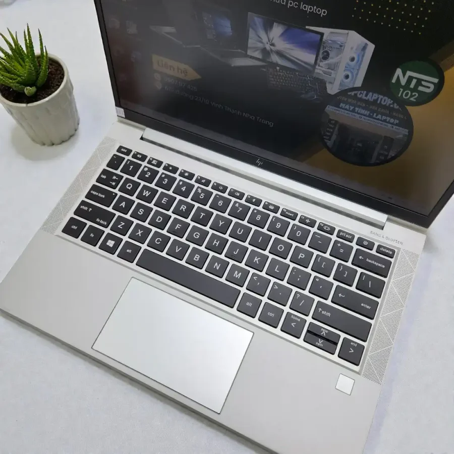 HP Elitebook 830 G7 / i5-10310U / RAM 8Gb / SSD 256Gb / 13.3inch FHD 5 20251207 162049 Photoroom