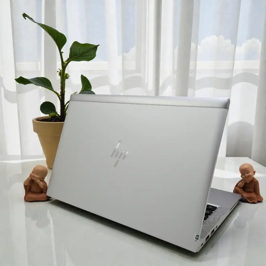 HP Elitebook 830 G7 / i5-10310U / RAM 8Gb / SSD 256Gb / 13.3inch FHD