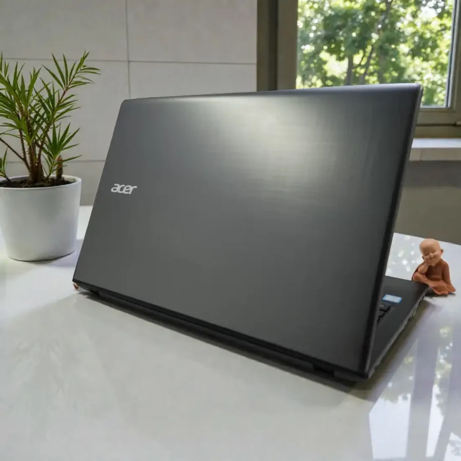 Acer Aspire E5-575G /  i5-7200U / RAM 8Gb / VGA NVIDIA 940MX 2GB / SSD 128GB+HDD 1TB / 15.6inch FHD